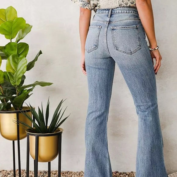Willow & root the flared out high rise blue denim jeans side slits - Picture 6 of 14